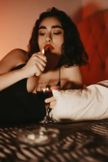 Mood photograph — /services/six-hour-supper-strip-holds